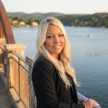 Picture of Amanda Ratterree